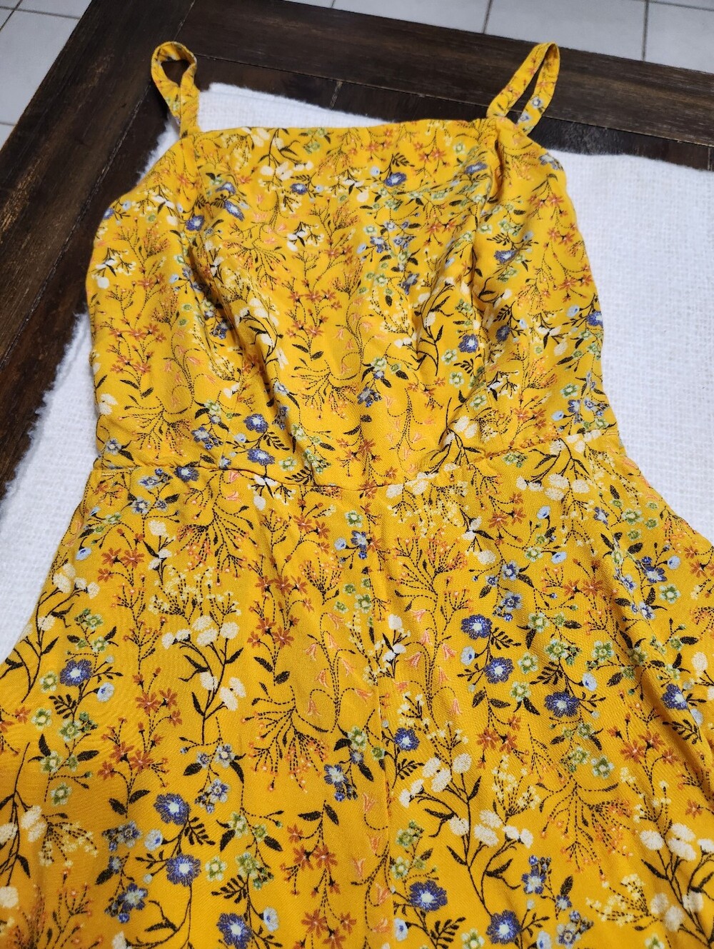 Yellow Floral Wide-Leg Jumpsuit - Picture 4 of 7